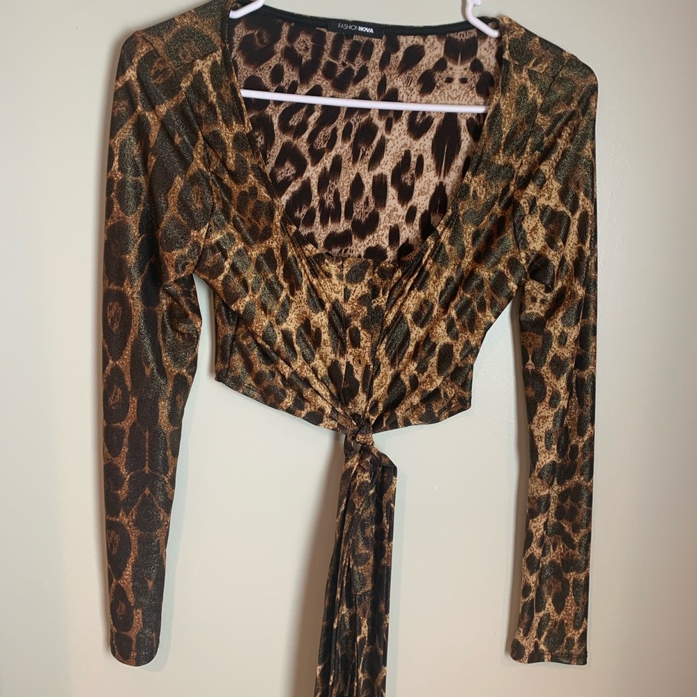 Brand new leopard 🐆 crop top